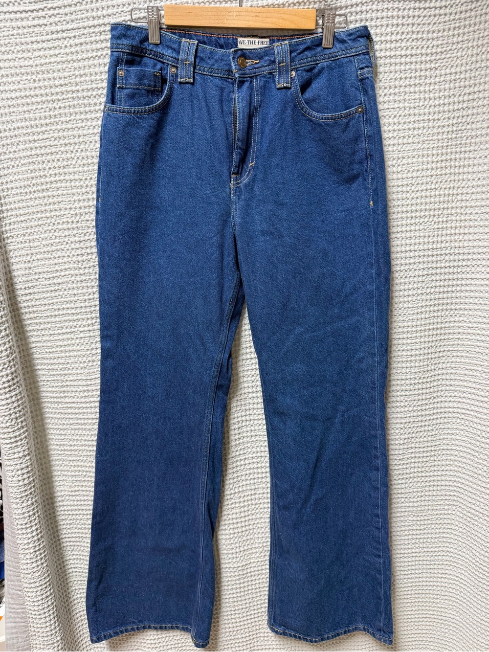 We The Free size 29 High Rise Boot Cut 100% Cotton Classic Blue Jeans